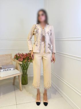 هیلار کت شلوار گل مخمل کرم 