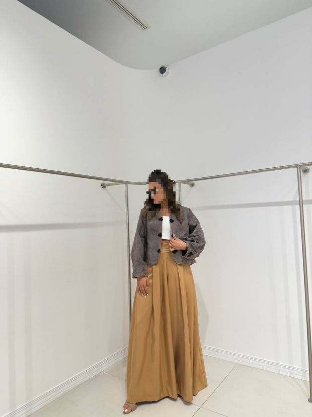 بپوشش شلوار سیلا کرم طلایی