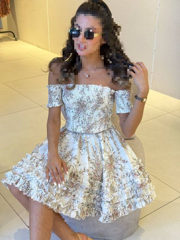 بیسادی پیراهن کشدوزی طرحدار طلایی 