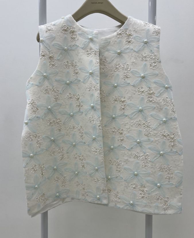 بیسادی وست سفید گل بهاری