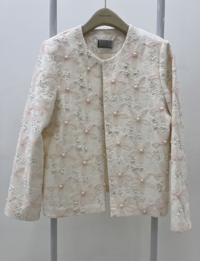 بیسادی کت سفید گل بهاری