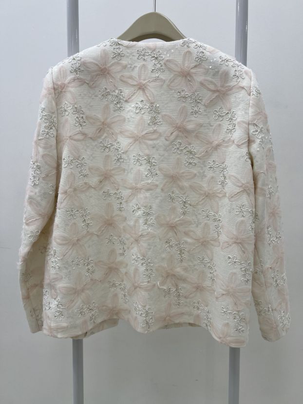 بیسادی کت سفید گل بهاری