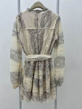 بیسادی پیراهن دانتل شیری مشکی