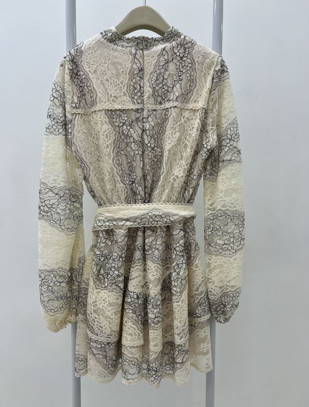 بیسادی پیراهن دانتل شیری مشکی