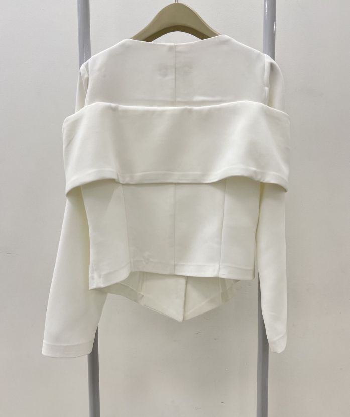 بیسادی کت سفید پاپیونی