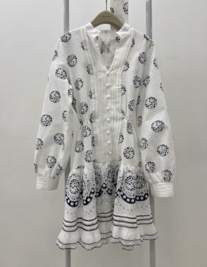 بیسادی پیراهن سفید سرمه ای پلیسه