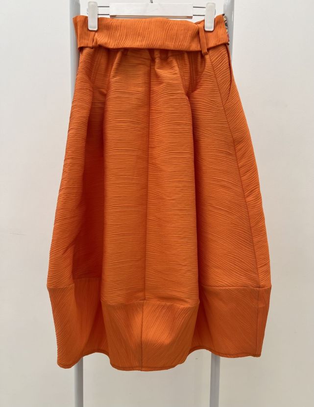 می دامن خمره ای نارنجی