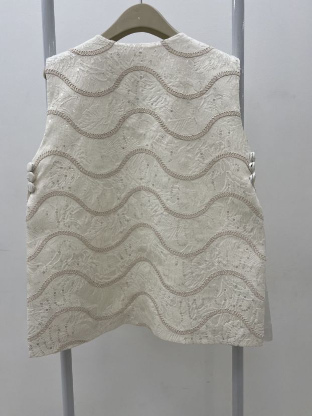 بیسادی وست خامه دوزی