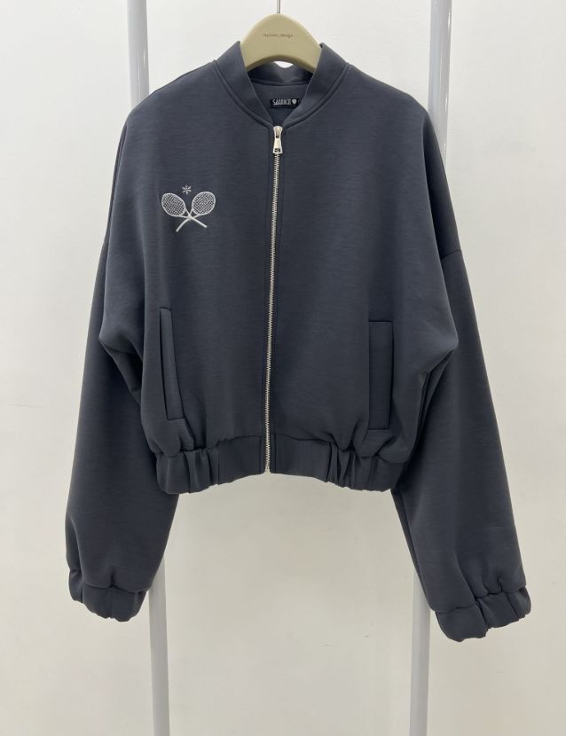 ساراچ ست تنیس و برف اویشو