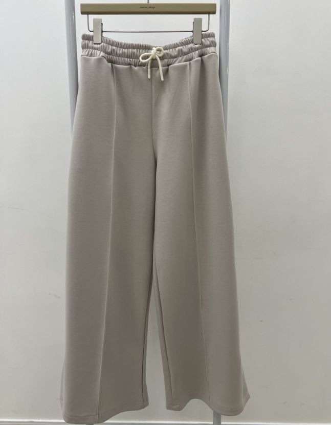 ساراچ ست تنیس و برف اویشو