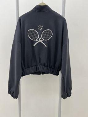 ساراچ ست تنیس و برف اویشو