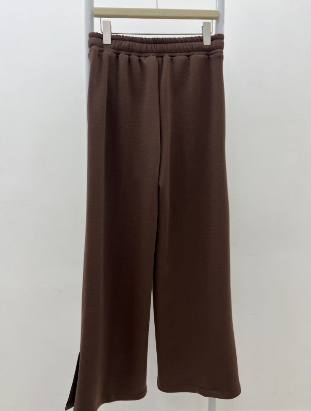 ساراچ ست تنیس و برف اویشو