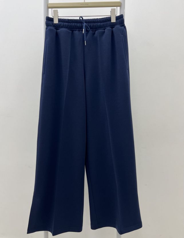 ساراچ ست تنیس و برف اویشو