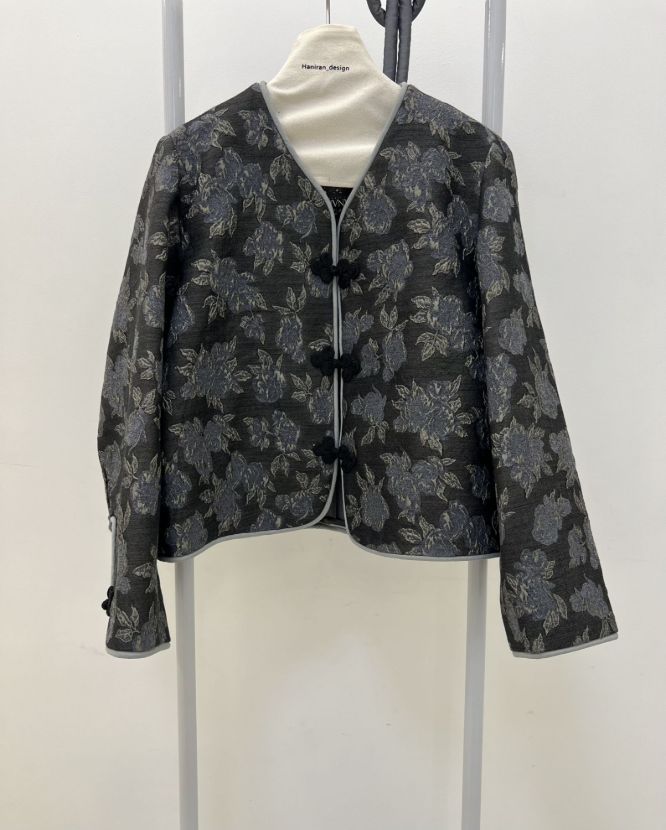 من تن کت ژاکارد گل برجسته V_Sakura