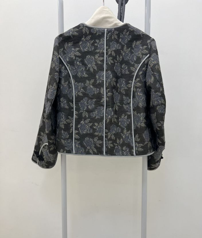 من تن کت ژاکارد گل برجسته V_Sakura