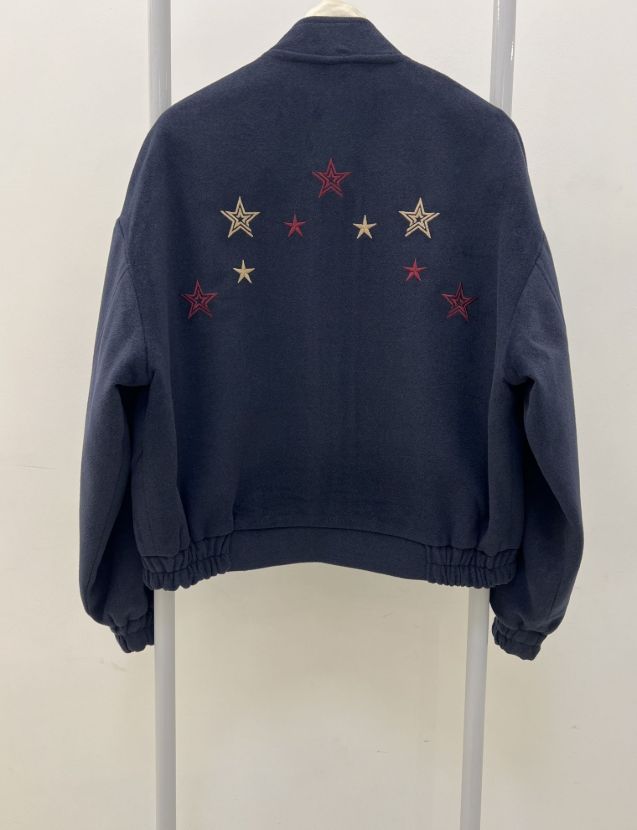 پونژه بامبر جکت hours