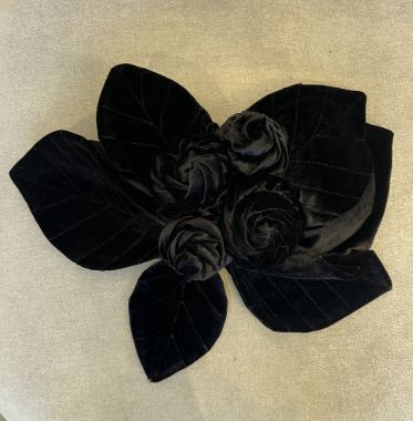 کراپ مخمل برگ گل