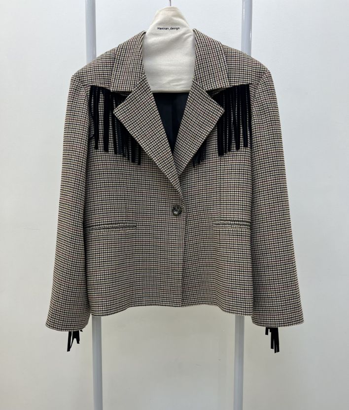 فاستونی ریش مشکی