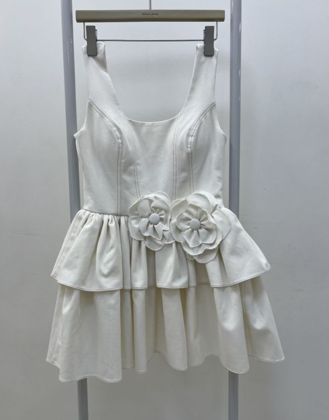 پیراهن پیونی 2 کتان سفید