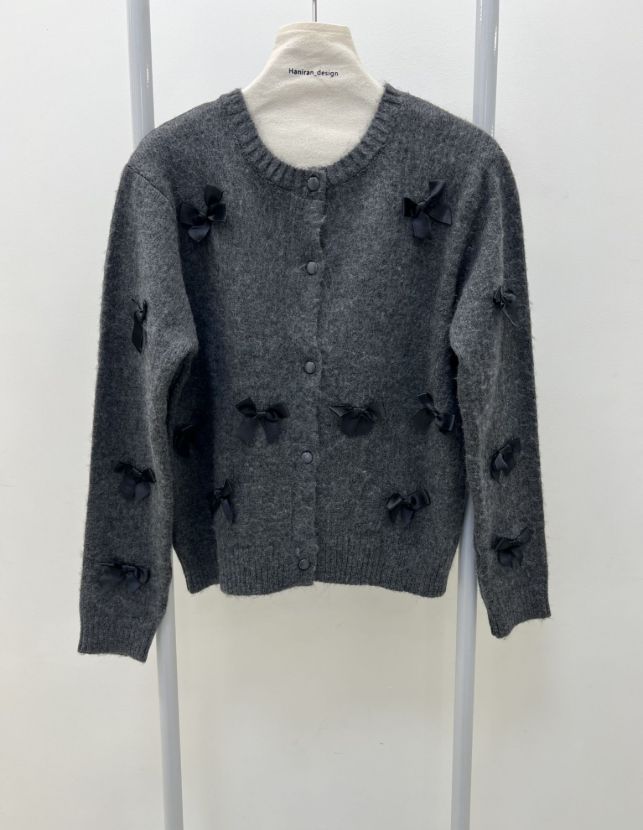 هانیران پلاس 436/37 بلوز بافتنی دکمه دار پاپیونی