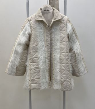 کاپشن کرم نوار میخی