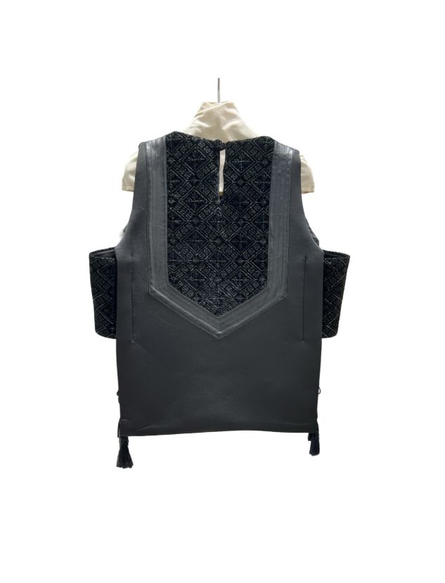 آمور وست میترا