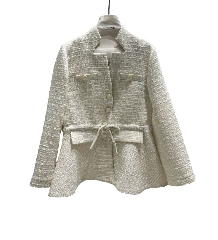 بیسادی کت شنل شیری چهار خونه شیری