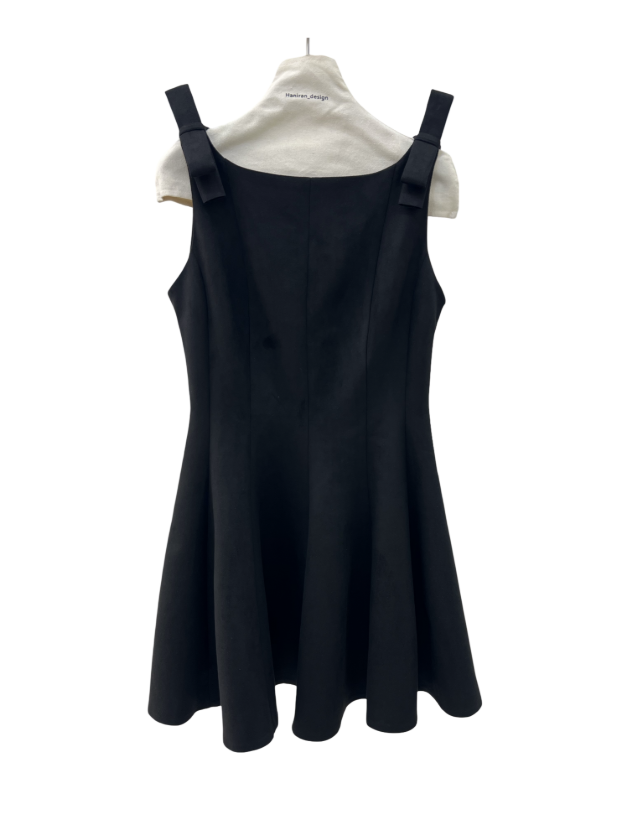 وات اور پیراهن جیر سر شانه پاپیون