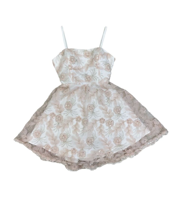 پونژه پیراهن صورتی