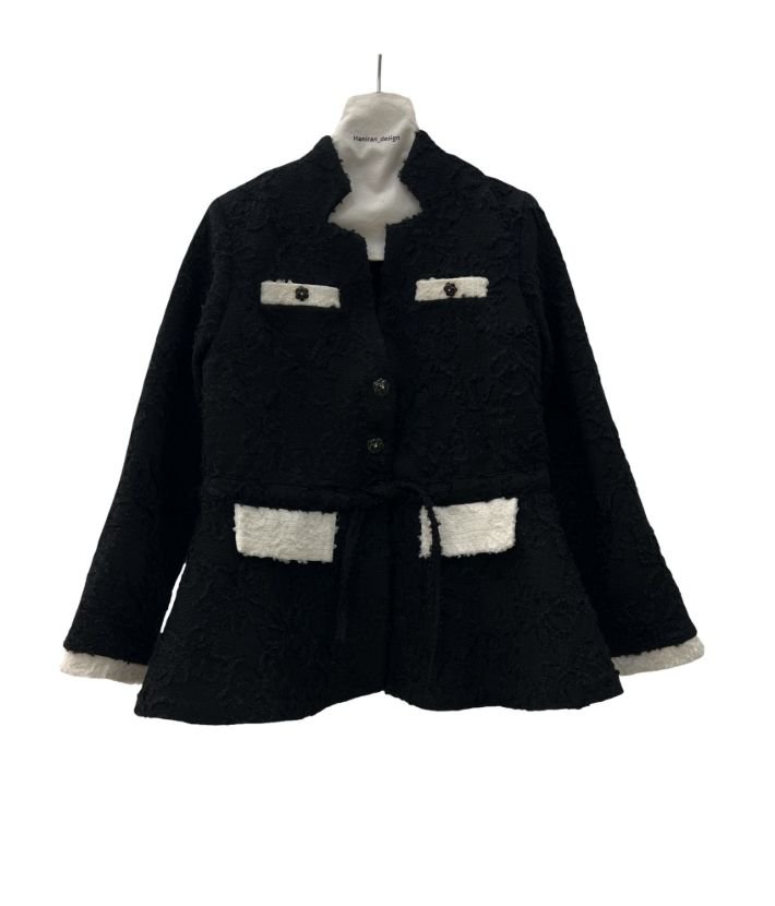 بیسادی کت شنل کلوش سفید مشکی