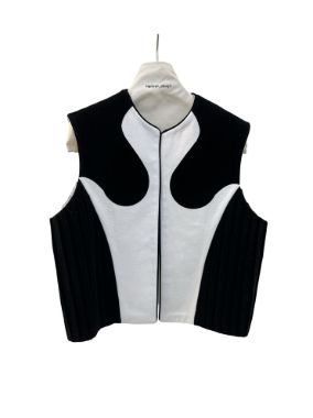 آمور وست چوغا سفید مشکی