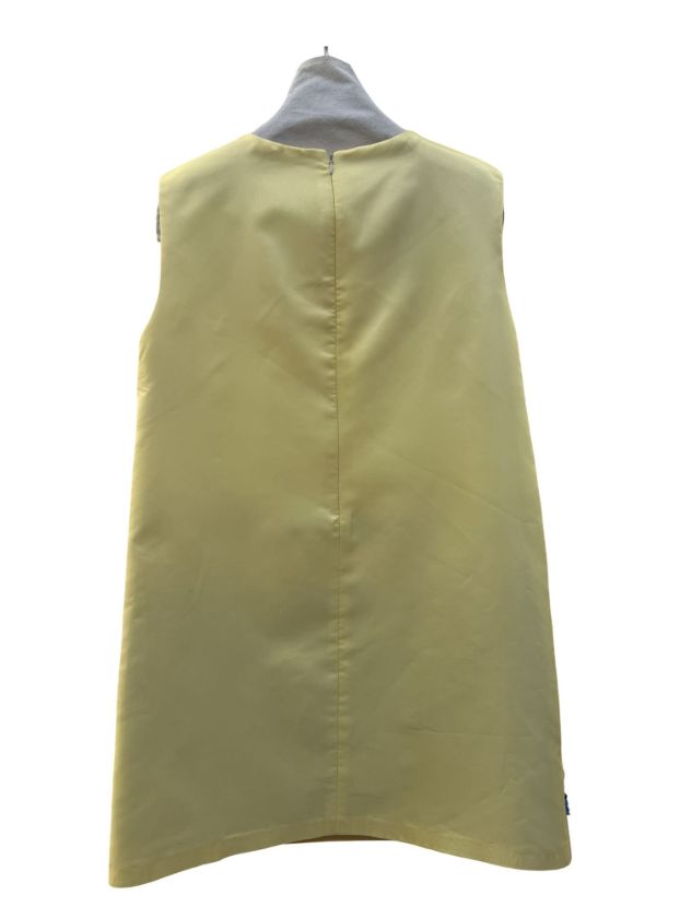 بیسادی پیراهن زرد و سبز گل